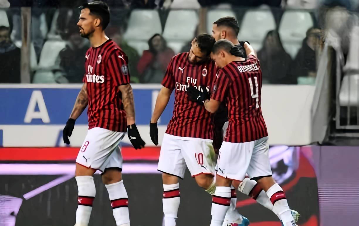 普利西奇助米兰实现大逆转（普利西奇发威，米兰上演大逆转）