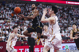 德甲战报：两队共7人染黄，奥格斯堡0-0云达不莱梅（德甲：奥格斯堡与云达不莱梅0-0收场，双方合计7张黄牌）