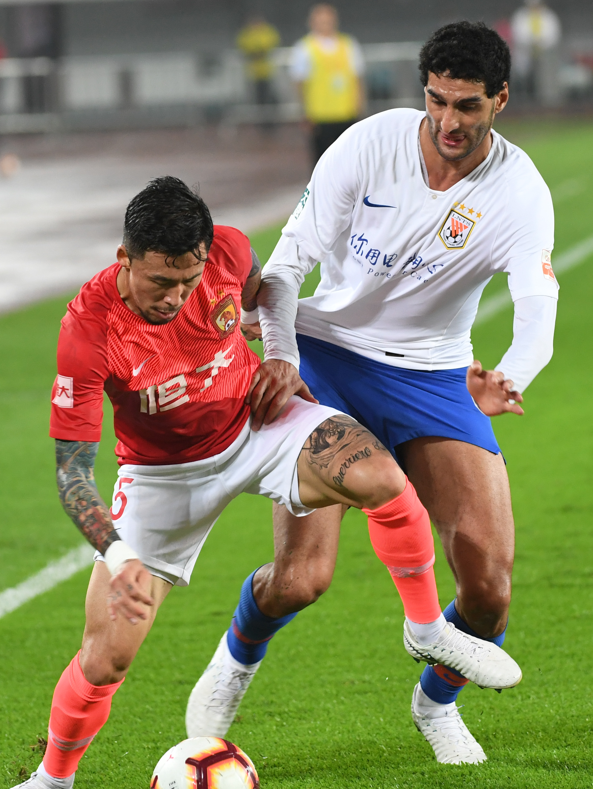 NBA球员交易及赛季影响分析（NBA交易动向与赛季格局分析）